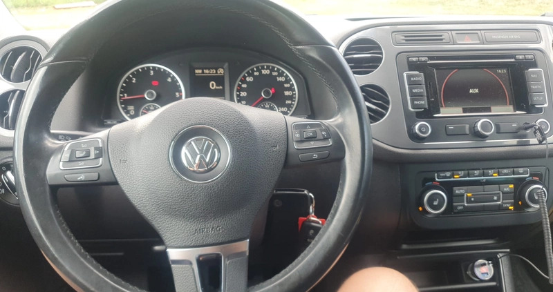 Volkswagen Tiguan cena 48900 przebieg: 182000, rok produkcji 2013 z Paczków małe 211